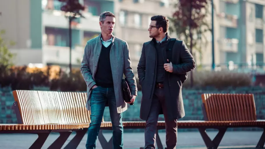 Виц на деня: Софиянец и пловдивчанин вървят из Подуяне и спорят