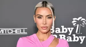 И Ким Кардашиян изкритикува Balenciaga (СНИМКИ)