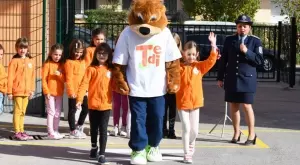 Близо 10 000 деца преминаха обучения по пътна безопасност в националната кампания „Пресичам безопасно с TEDI”