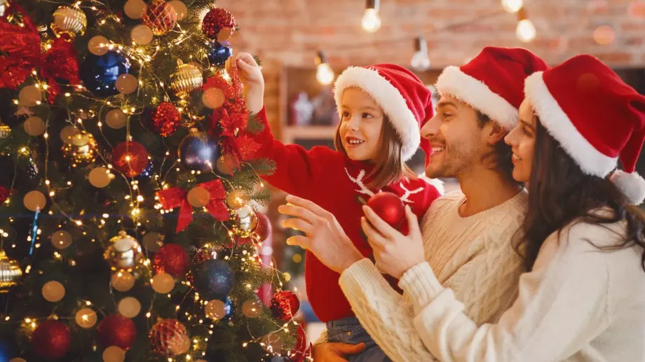Как да изберем безопасни електрически гирлянди за елхата