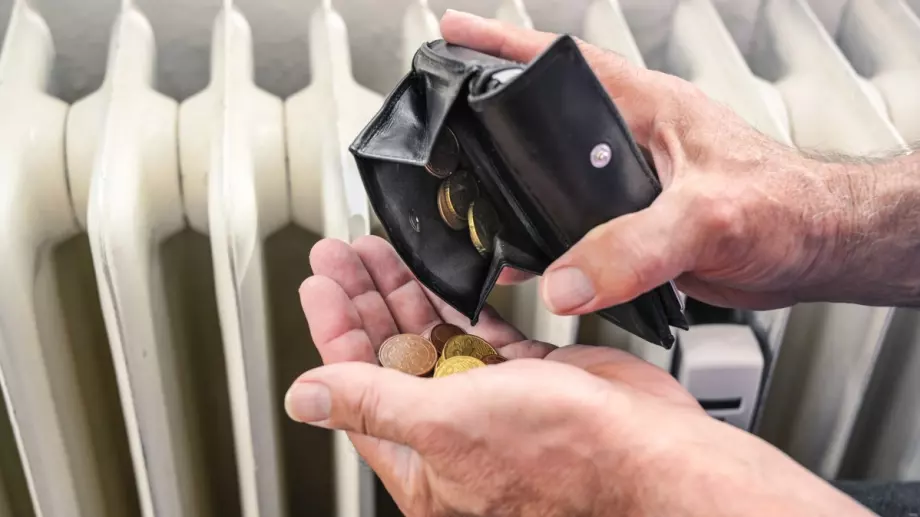 Над 320 000 домакинства ще получат еднократна помощ за отопление