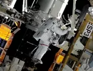 Американски астронавти излязоха на мисия в открития Космос (ВИДЕО)