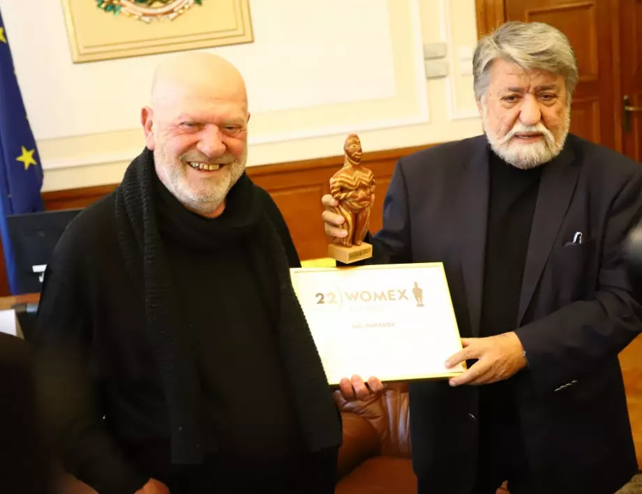 Рашидов удостои с почетната награда на парламента Иво Папазов-Ибряма (СНИМКИ)