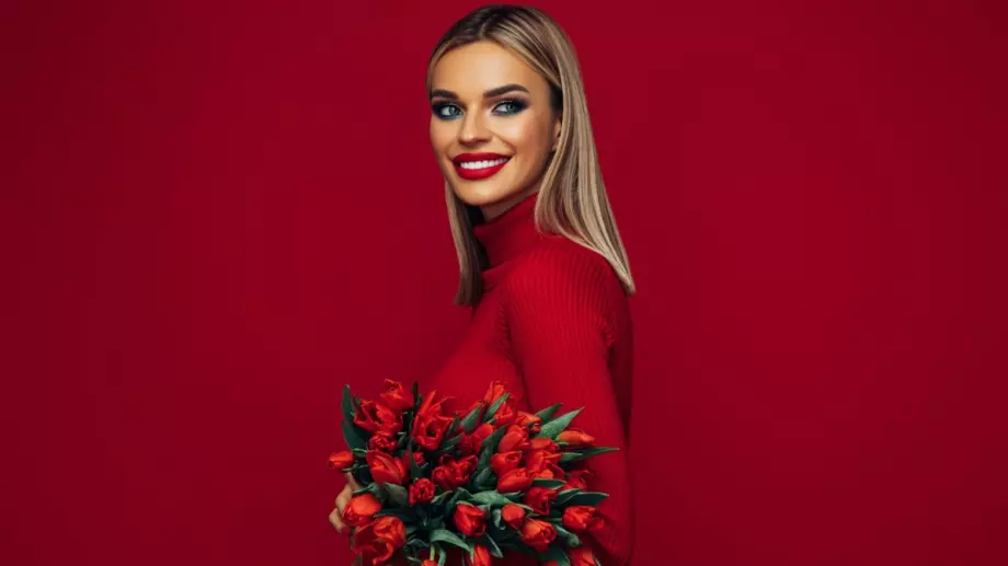 Кой празнува имен ден днес, 12 декември 2022 година