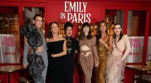 Състоя се премиерата на третия сезон на "Емили в Париж" (СНИМКИ)