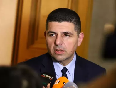 Депутат от ДБ: Няма как да остане незабелязано превръщането на главния прокурор в бухалка