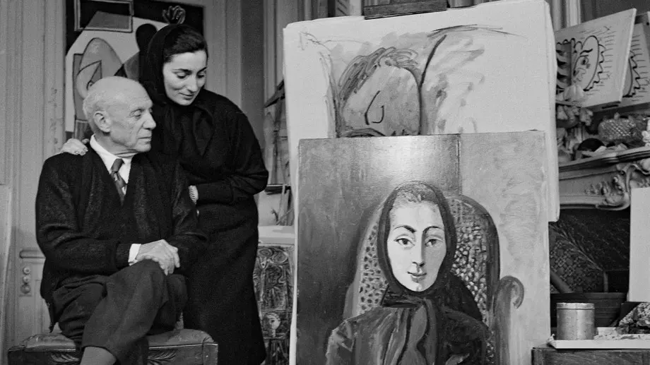 Показват живота на Пабло Пикасо във фотографии 