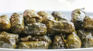 Не сте яли по-вкусни лозови сарми! Ето каква е тайната
