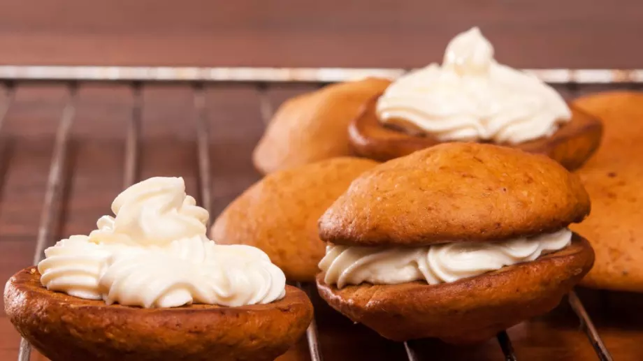 Меки сладки с тиква и крем 