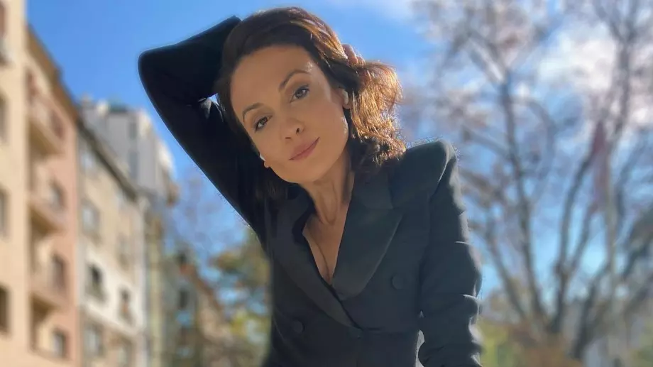 Диана Димитрова нападна и Владо Карамазов 