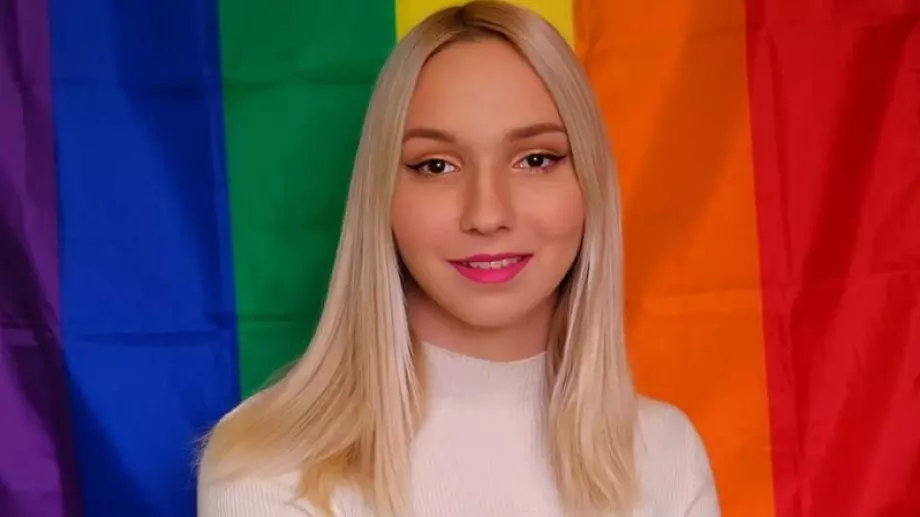 Емили Тротинетката смени името си