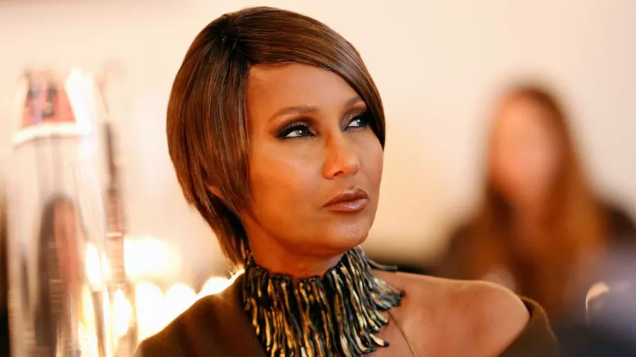 67-годишната Иман изглежда невероятно в арт фотосесия (СНИМКИ)