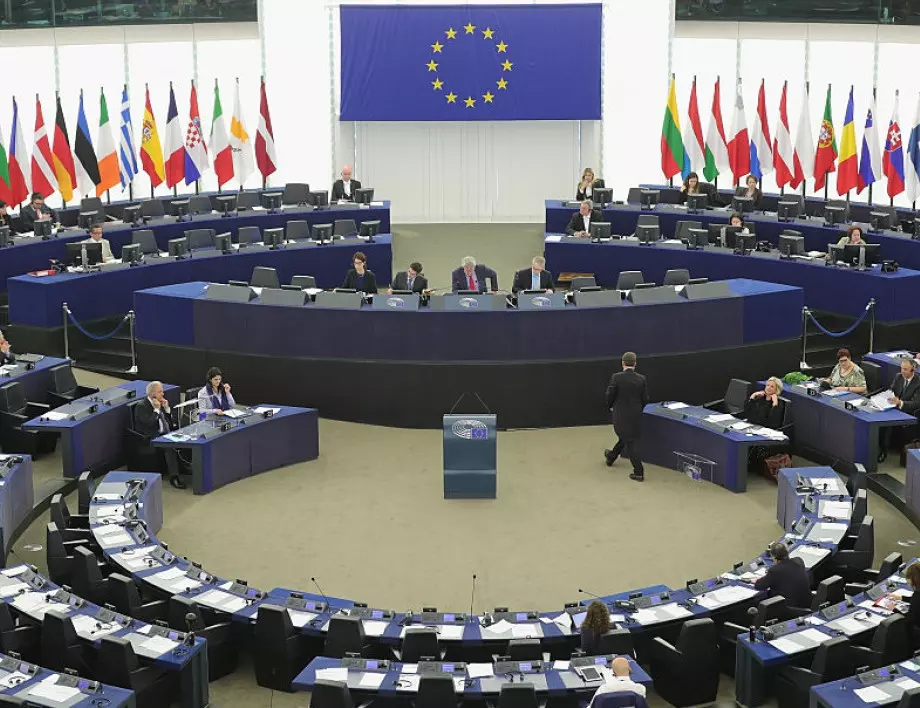 Евродепутатите искат нов закон за условията на труд на определени работници