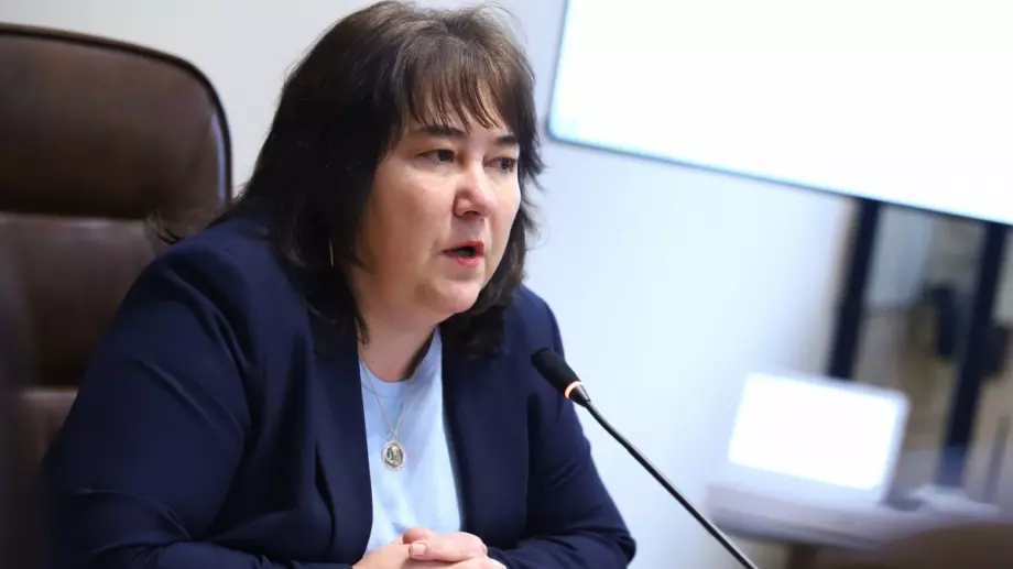 Министърът на финансите: Няма риск от фалит на държавата, няма опасност за валутния борд