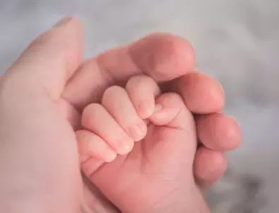 Община Елин Пелин ще награди първото бебе за 2023 г.