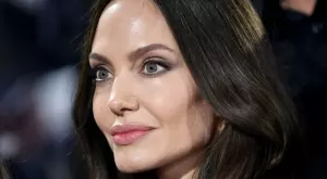 Анджелина Джоли вече няма да е пратеник на ООН за бежанците