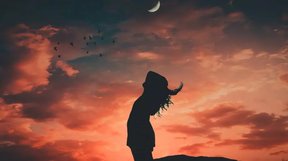 Новолуние на 15 септември: Тези зодии ги очаква голяма промяна в любовта и финансите