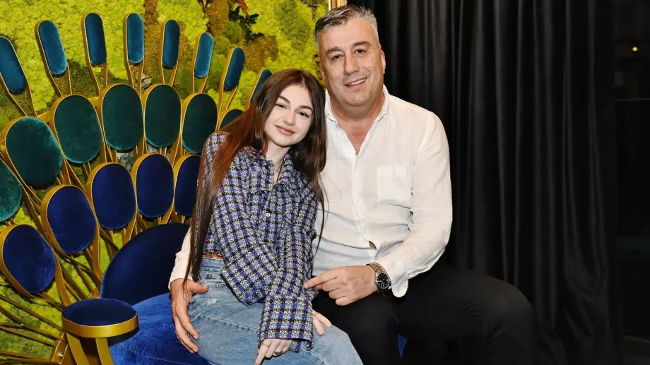 Крисия изригна: Вие сте отвратителни! (СНИМКИ)