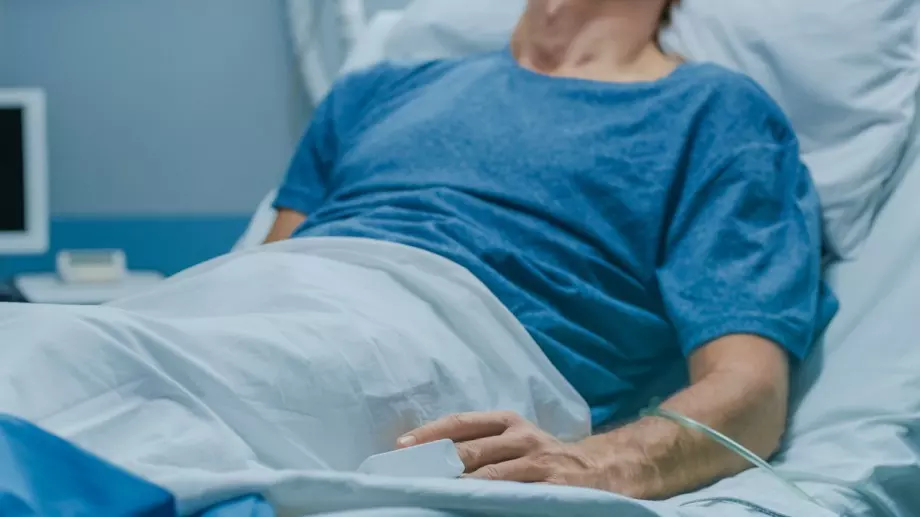 Виц на деня: Мъж в реанимацията