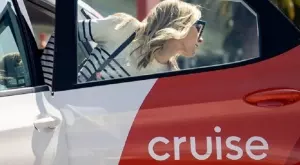 Оставка в компания за роботизирани таксита заради инцидент с пешеходец