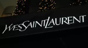 Известни режисьори участват в новата кампания на Yves Saint Laurent (СНИМКИ)