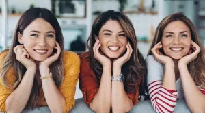 Женски виц за 7 юли 2023: Една жена имала три дъщери