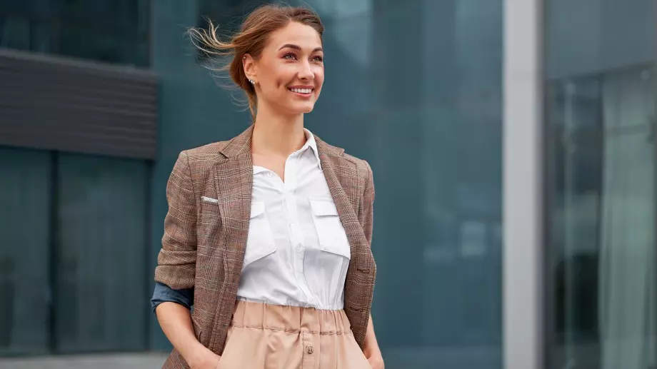 Хитри начини да обновите офис гардероба си, без да харчите лев