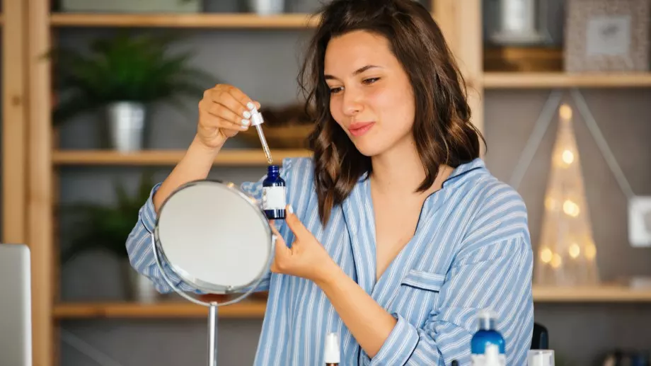 4 алтернативи на ретинол, които да опитате, ако имате чувствителна кожа