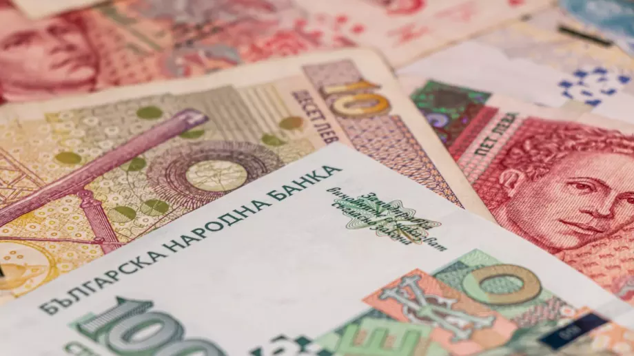 Окончателно: Правителството вдигна командировъчните двойно 