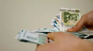 Кабинетът вдига минималната работна заплата 