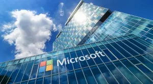 Предизвикателство към Google: Microsoft готви инвестиция от 10 милиарда долара в ChatGPT