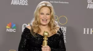 Дженифър Кулидж: Много съм незряла, затова нямам деца (СНИМКА)