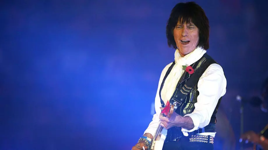 Почина рок китаристът Джеф Бек