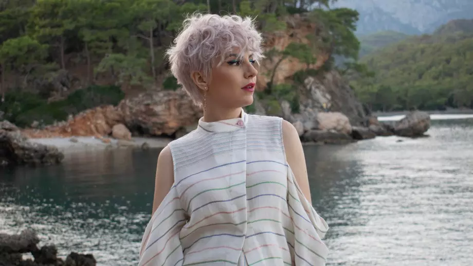 Кошмар: Поли Генова също жертва на брутален тормоз