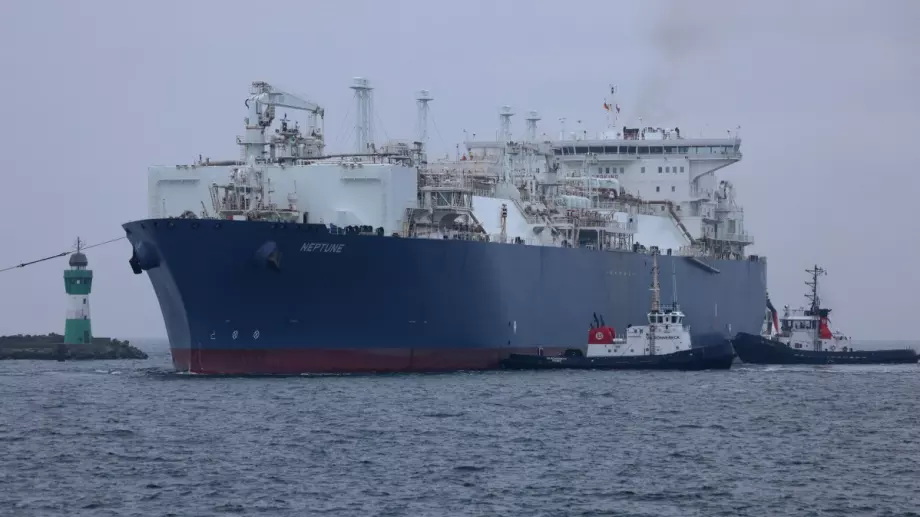 Германия пусна в експлоатация втори терминал за втечнен газ в Лубмин