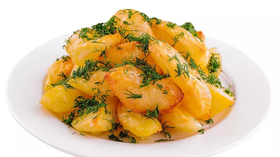 Всяка домакиня я има в кухнята си: Тайната съставка за идеално хрупкавите картофки