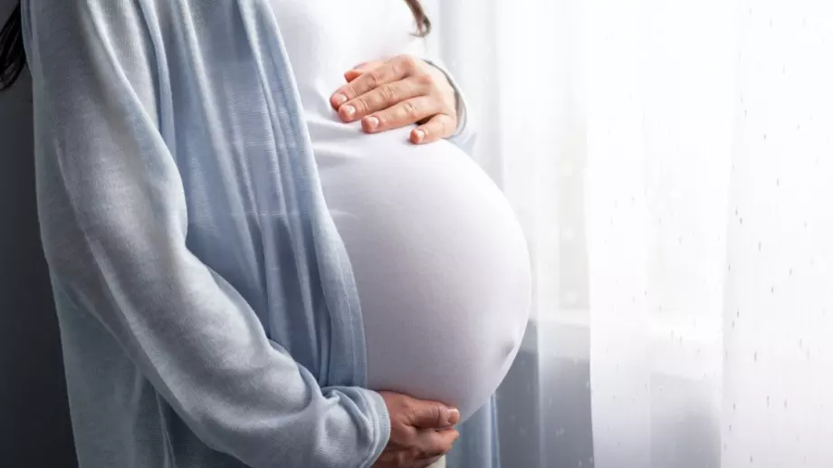 Тя роди на 70 години и днес мечтае да доживее сватбата на дъщеря си (ВИДЕО)