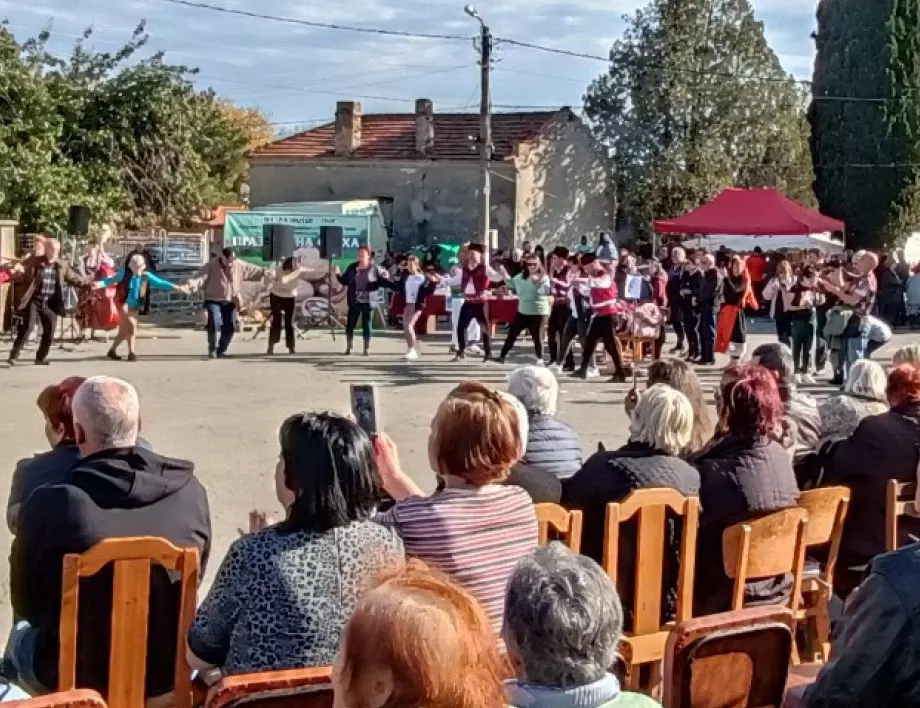 В старозагорското село Оряховица отбелязват Бабинден