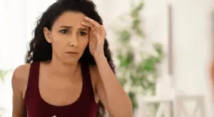 3 вредни навика, които ни карат да изглеждаме по-стари