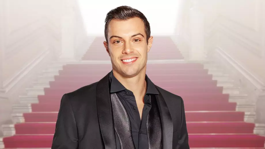 Филип Буков теши любовна мъка с порно звезда (СНИМКИ)