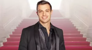 Филип Буков със скандално изказване: Не се целувам с момче за пръв път (СНИМКА)