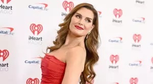 Брук Шийлдс с разтърсващи признания: Припаднах и се събудих до Брадли Купър