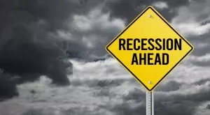 На косъм от рецесията: Индексът на бизнес активността в еврозоната нарасна за първи път от 6 месеца