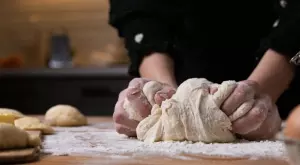 Тази смес ще накара тестото да бухне за минути