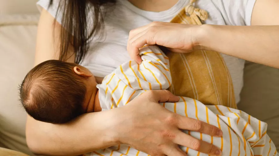 Интересни факти за ползите от кърменето   