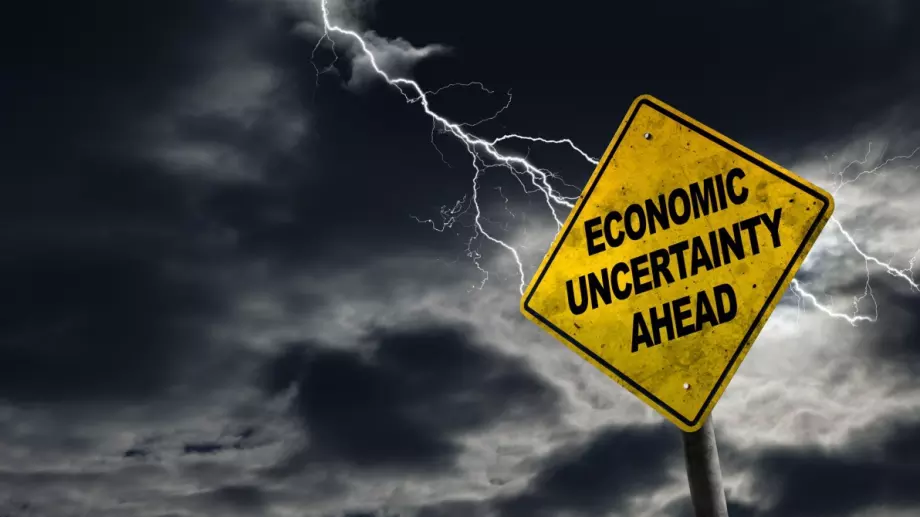 Икономисти: Европа успя да избегне енергийна криза, на прага обаче е рецесия