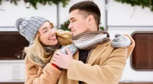 Тези 3 зодии ще започнат нова любовна връзка през януари 2024