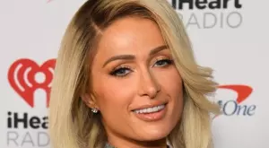 Парис Хилтън е станала майка (СНИМКИ)