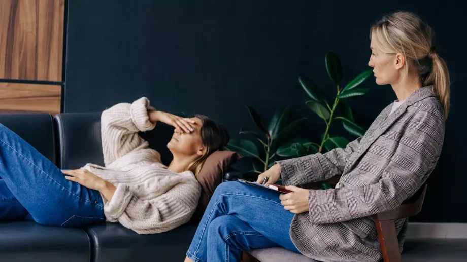 Виц на деня: Виц на деня: Жена отива на психолог