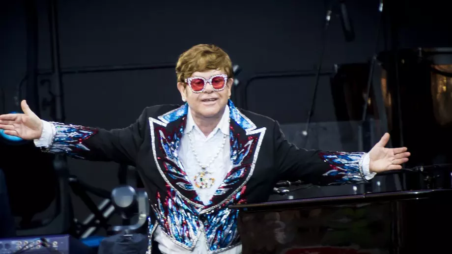 Финалното турне на Елтън Джон е най-печелившото в света